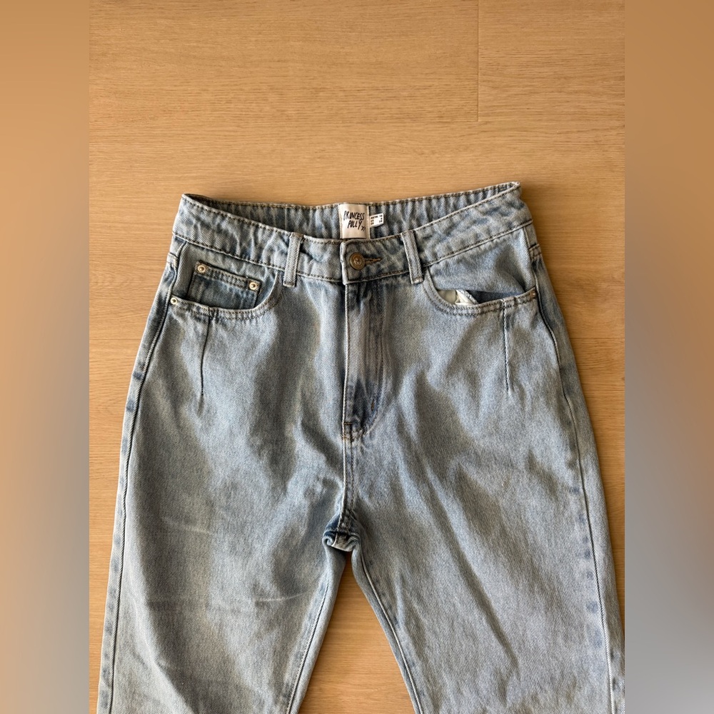 Princess Polly High Rise Light Blue Jeans Straight Leg - Picture 2 of 4